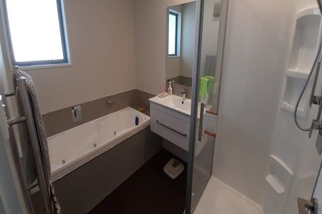 Photo of property in 88 Cannon Hill Crescent, Mount Pleasant, Christchurch, 8081