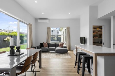 Photo of property in 19 Prebblewood Drive, Prebbleton, 7604