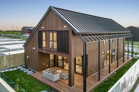 Photo of property in 1 Dorset Down Drive, Karaka, 2580