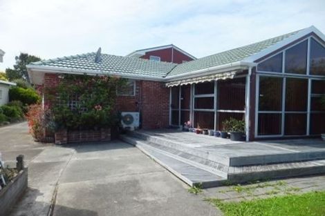 Photo of property in 35 Mahars Road, Mairehau, Christchurch, 8013