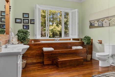 Photo of property in 365 Whangamata Road, Kinloch, Taupo, 3377