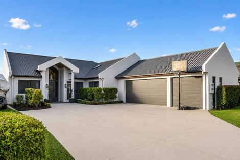 Photo of property in 34 Cranbrook Place, Rototuna North, Hamilton, 3210