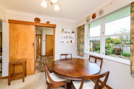 Photo of property in 14 Innes Place, Roslyn, Palmerston North, 4414