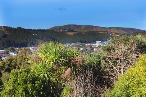Photo of property in 12 The Yardarm, Whitby, Porirua, 5024