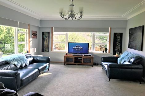 Photo of property in 402 South Road, Hawera, 4674