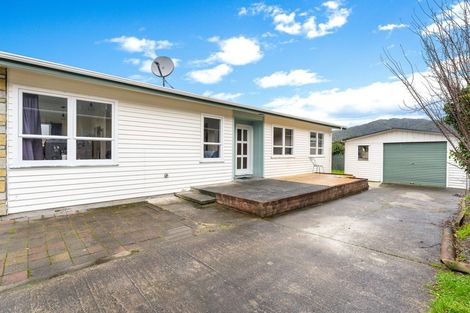 Photo of property in 19 Kairanga Crescent, Wainuiomata, Lower Hutt, 5014
