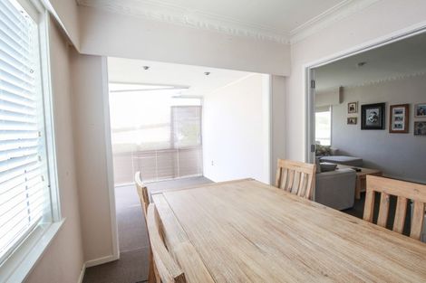 Photo of property in 2a Kurnell Drive, Botany Downs, Auckland, 2010