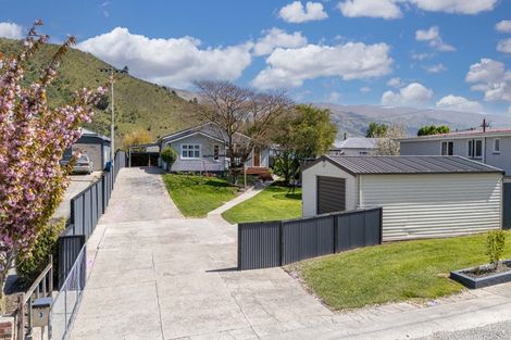 Photo of property in 3 Ancrum Street, Roxburgh, 9500