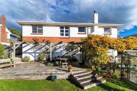 Photo of property in 18 Weir Street, Green Island, Dunedin, 9018