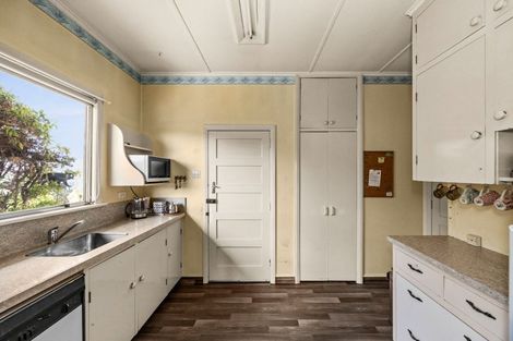 Photo of property in 12 Anzac Avenue, Onekawa, Napier, 4110