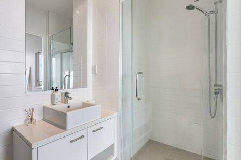 Photo of property in Sentinel Apartments, 505/3 Northcroft Street, Takapuna, Auckland, 0622