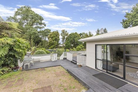 Photo of property in 28 Lowtherhurst Road, Massey, Auckland, 0614
