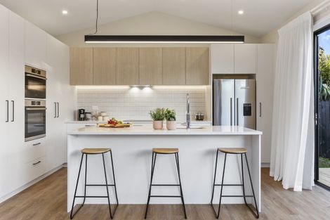 Photo of property in 53c Red Beach Road, Red Beach, 0932