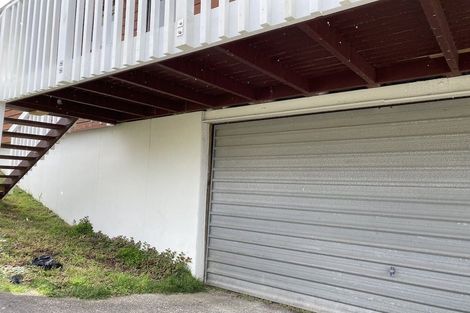 Photo of property in 2/17 Park Road, Glenfield, Auckland, 0629