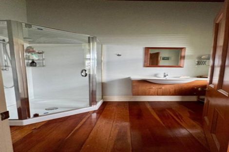 Photo of property in 52 Waipuka Road, Waimarama, Havelock North, 4294