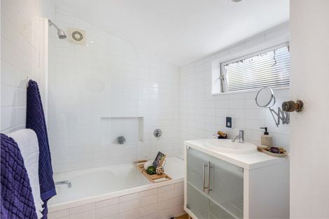 Photo of property in 34 Mckinley Crescent, Brooklyn, Wellington, 6021