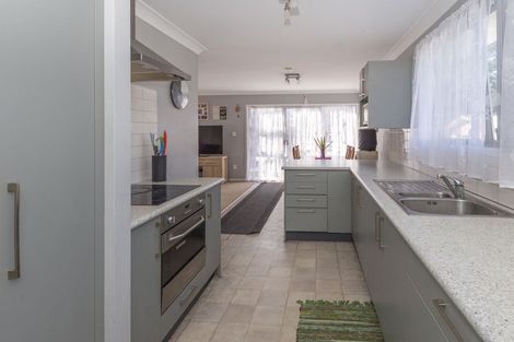Photo of property in 10 Mcshane Street, Pukekohe, 2120