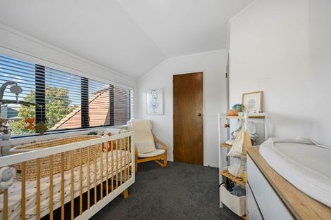 Photo of property in 27 Delamare Road, St Andrews, Hamilton, 3200