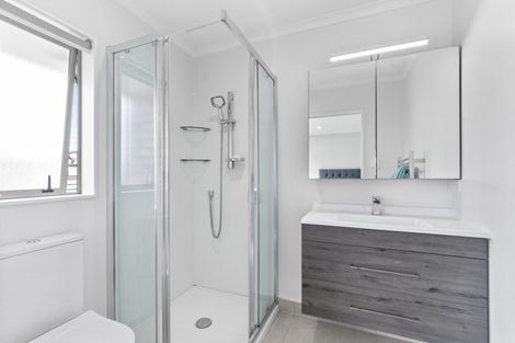 Photo of property in 26 Nanleen Rise, Manurewa, Auckland, 2105