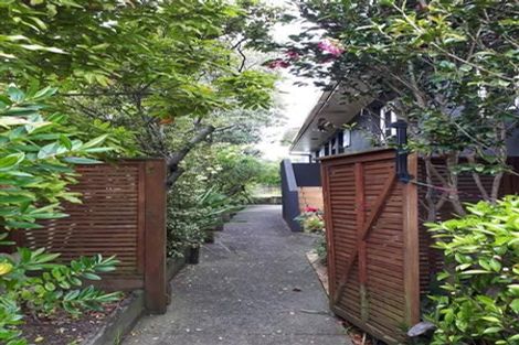 Photo of property in 32 Regent Street, Devonport, Auckland, 0624