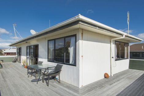 Photo of property in 36 Motiti Road, Papamoa Beach, Papamoa, 3118