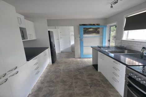 Photo of property in 5 Hartley Terrace, Massey, Auckland, 0614