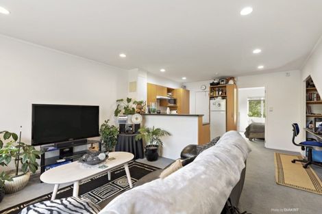 Photo of property in 9/3 Kelvin Grove, Te Aro, Wellington, 6011