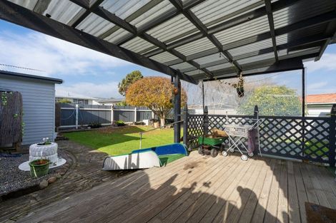 Photo of property in 3 Drake Street, Levin, 5510