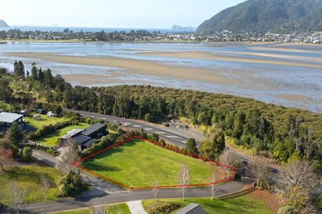 Photo of property in 2 Aldermen Lane, Tairua, 3579