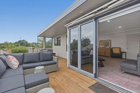 Photo of property in 21 Bateleur Close, Welcome Bay, Tauranga, 3112