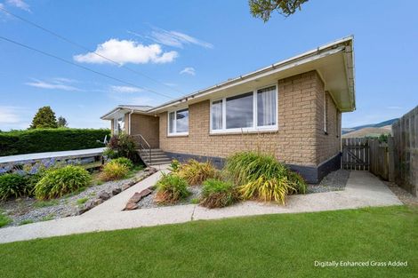 Photo of property in 3 George Street, Clinton, 9534