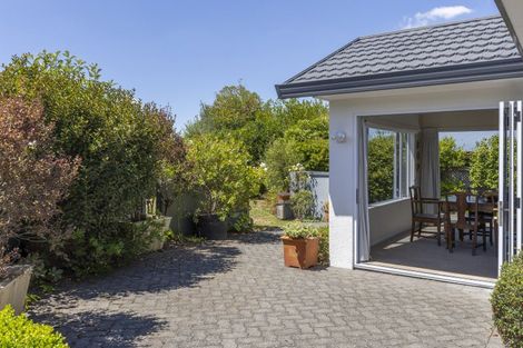 Photo of property in 2/14 Robinson Terrace, Rangatira Park, Taupo, 3330