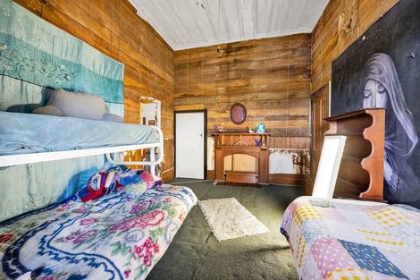 Photo of property in 2124 Eltham Road, Awatuna, Hawera, 4679