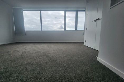 Photo of property in 15 Tiraumea Drive, Pakuranga, Auckland, 2010