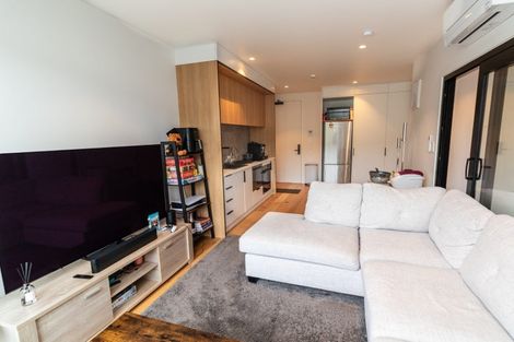 Photo of property in 2/62 Cambridge Terrace, Papatoetoe, Auckland, 2025