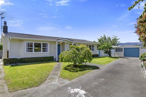 Photo of property in 25 Longfellow Street, Trentham, Upper Hutt, 5018
