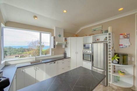 Photo of property in 442 Onemana Drive, Onemana, Whangamata, 3691