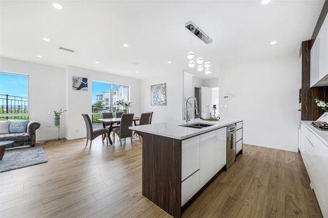 Photo of property in 1 Elevation Street, Flat Bush, Auckland, 2019