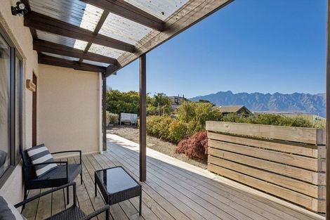 Photo of property in 36 Greenstone Place, Fernhill, Queenstown, 9300