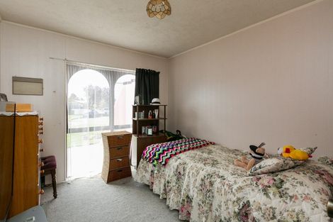 Photo of property in 33 Gilmour Place, Taradale, Napier, 4112