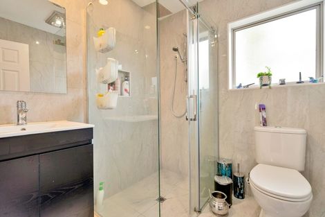 Photo of property in 23 Ginders Drive, Massey, Auckland, 0614