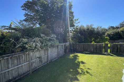Photo of property in 121 Brian Crescent, Stanmore Bay, Whangaparaoa, 0932