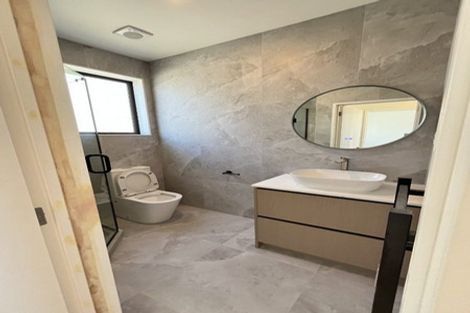 Photo of property in 130 Forrest Hill Road, Forrest Hill, Auckland, 0620