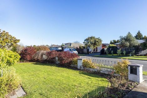 Photo of property in 3 Clipper Place, Redwood, Christchurch, 8051