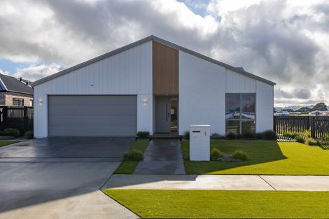 Photo of property in 1 Kenepuru Crescent, Cambridge, 3434