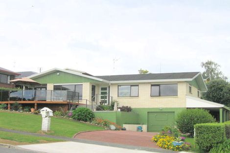 Photo of property in 2 Ruamoana Place, Omokoroa, 3114