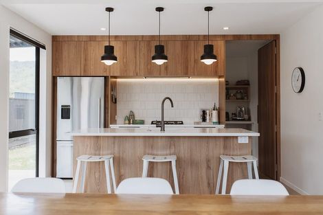 Photo of property in 9 Kaiwaru Place, Waikanae, 5036