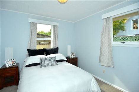 Photo of property in 2 Oakdale Street, Avonhead, Christchurch, 8042