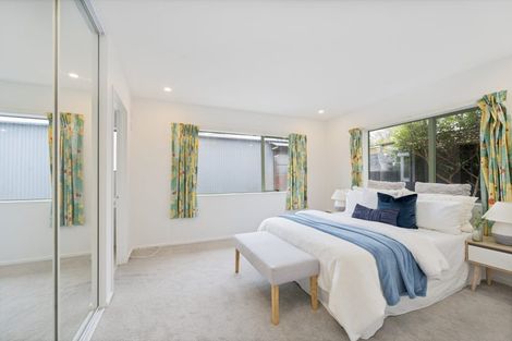Photo of property in 2 Ferngrove Avenue, Ranui, Auckland, 0612