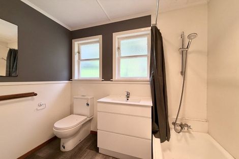 Photo of property in 4 Pollard Street, Wainuiomata, Lower Hutt, 5014
